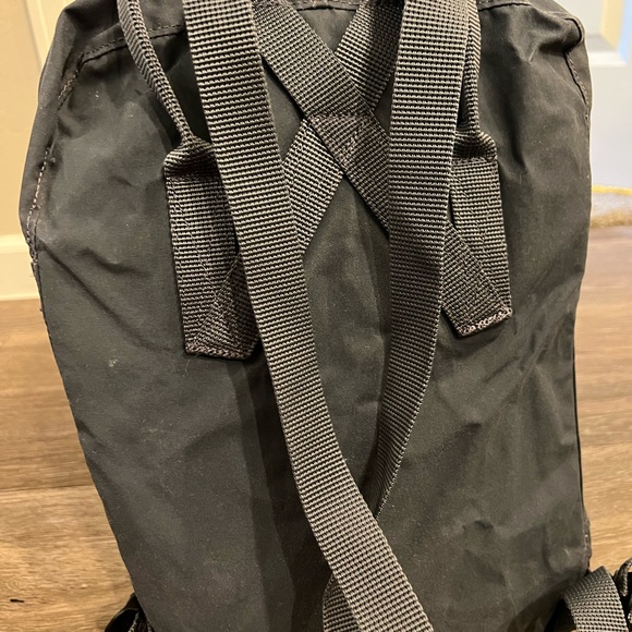 Fjallraven Kanken Backpack 23510 Color Dusk 16l Classic Bag - Picture 4 of 5